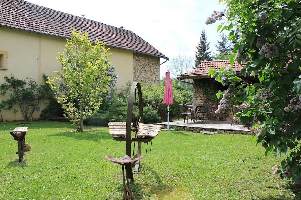 La Bicyclette Fleurie Villemoirieu Exterior foto
